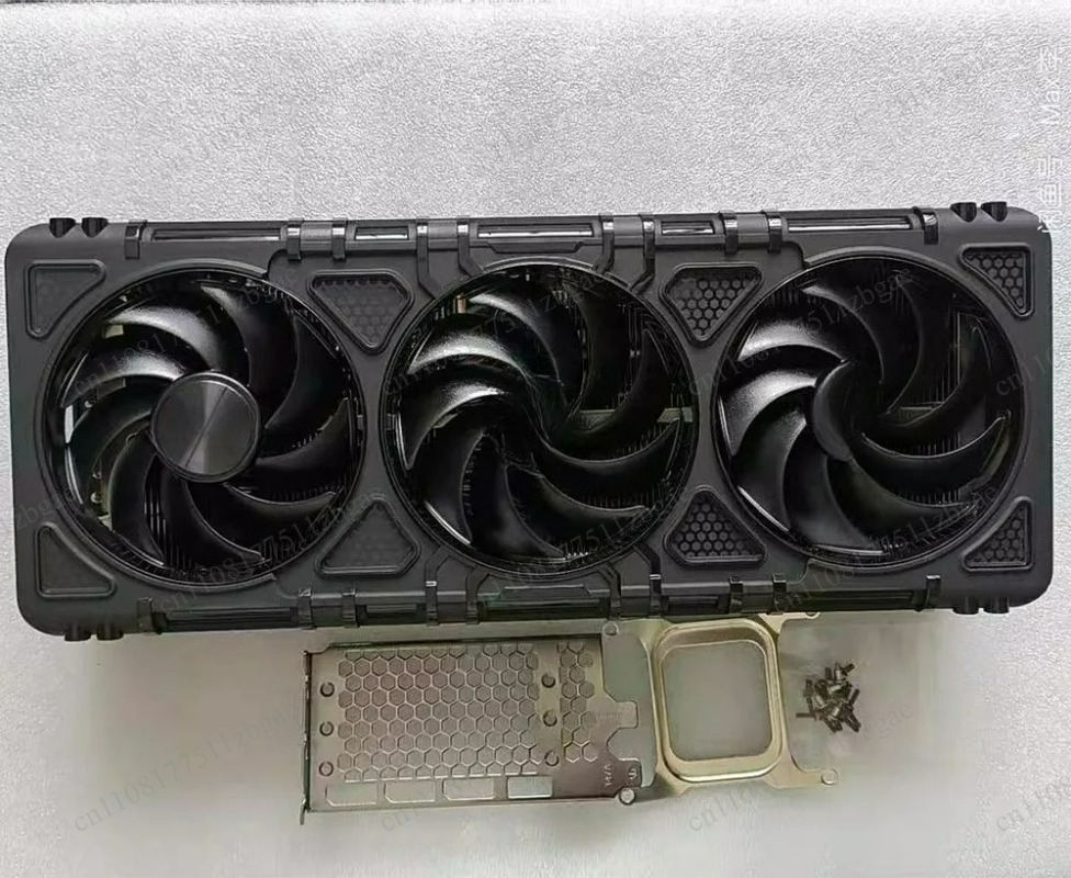RTX5090 Phantom Serisi GPU Soğ - Heatsink incelemesi ve fiyatı